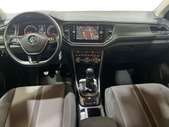 Volkswagen T-Roc image 7