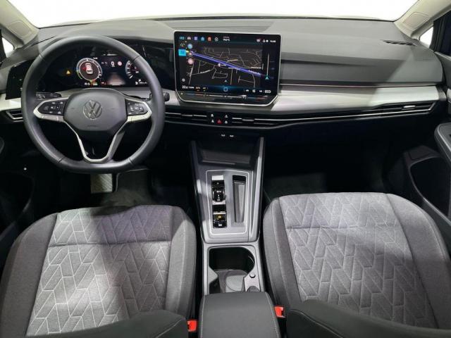 Volkswagen Golf image 9
