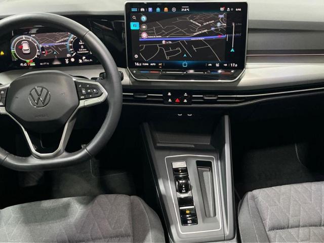 Volkswagen Golf image 2