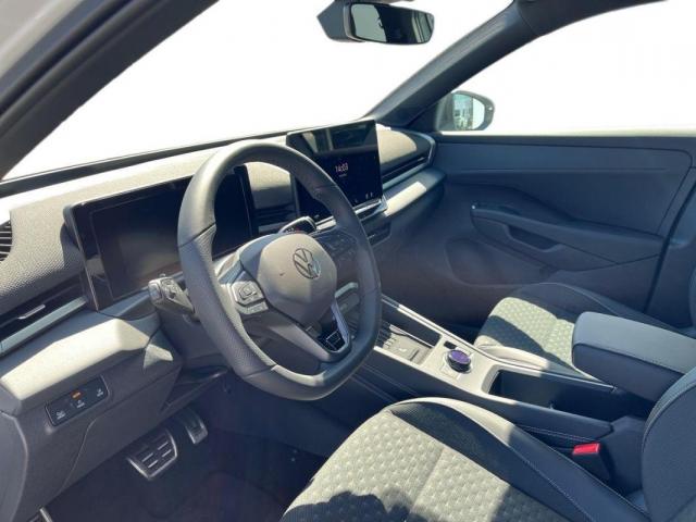 Volkswagen T-Roc image 5