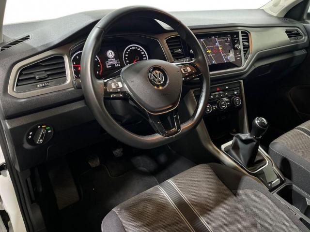 Volkswagen T-Roc image 5
