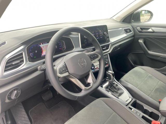 Volkswagen T-Roc image 9