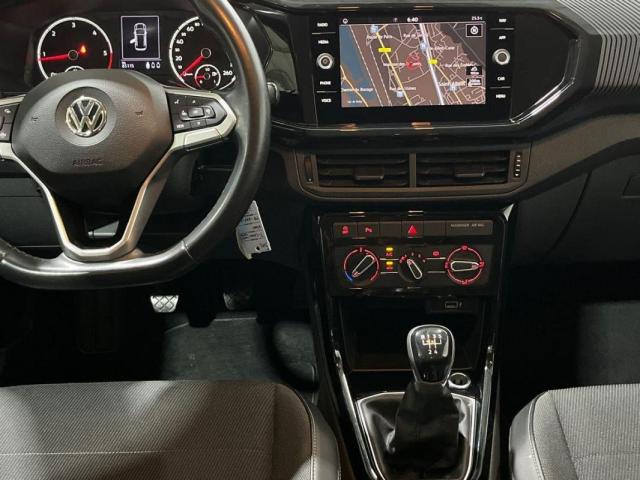 Volkswagen T-Cross image 3