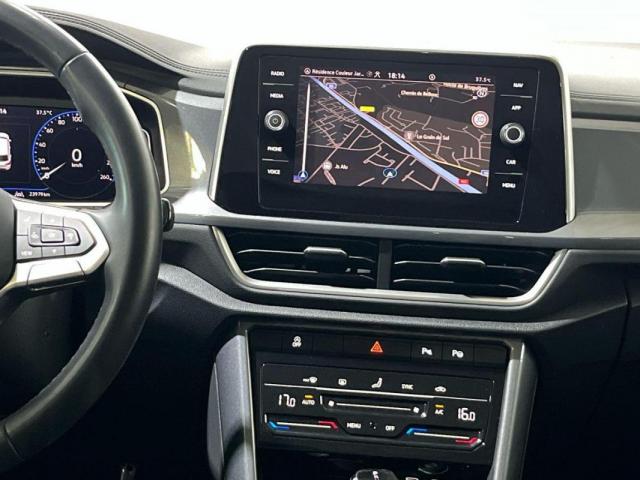 Volkswagen T-Roc image 6