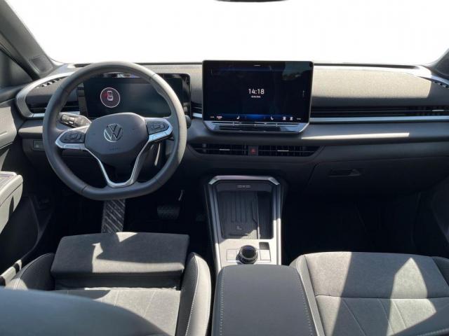 Volkswagen T-Roc image 5