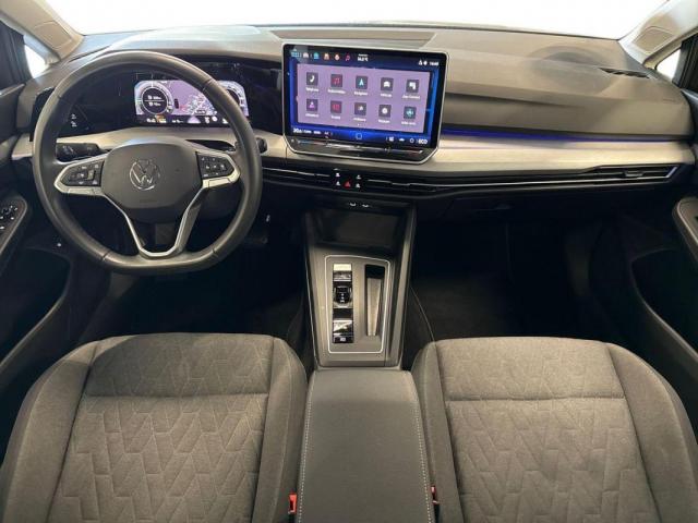 Volkswagen Golf image 6