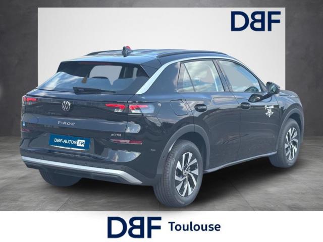 Volkswagen T-Roc image 6