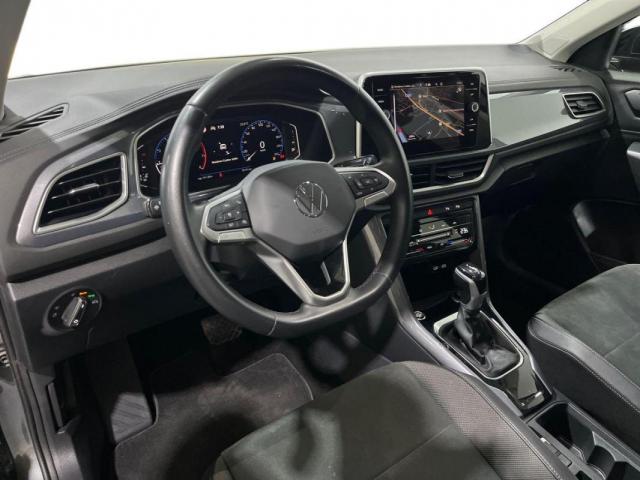 Volkswagen T-Roc image 2