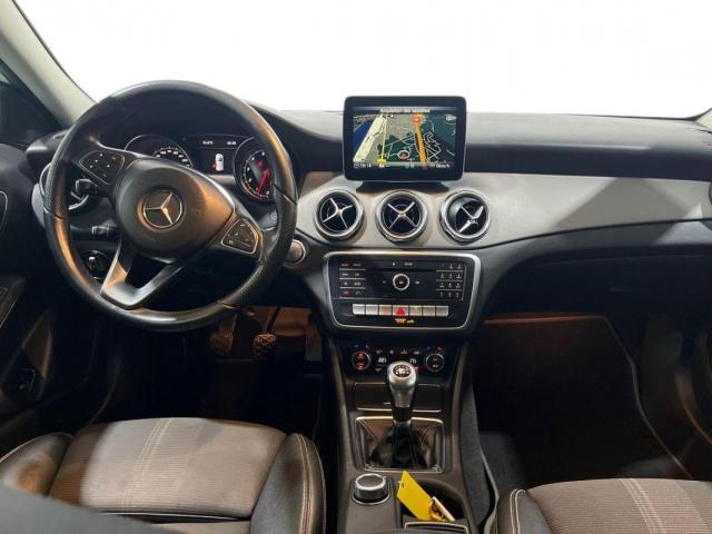 Mercedes Benz Gla image 4