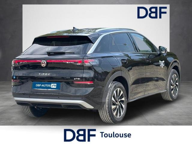 Volkswagen T-Roc image 9
