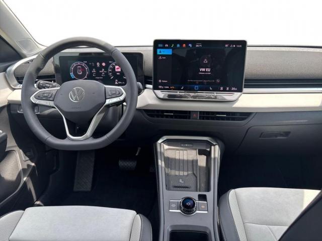 Volkswagen T-Roc image 8