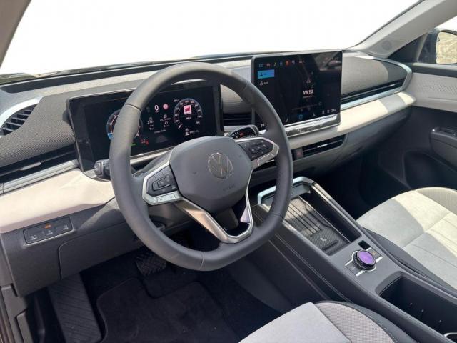 Volkswagen T-Roc image 6