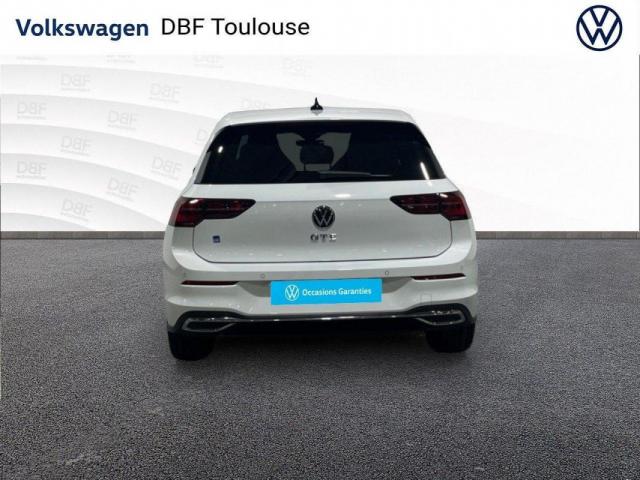 Volkswagen Golf image 9
