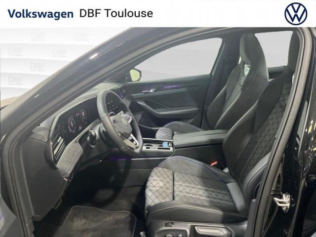 Volkswagen Passat image 1
