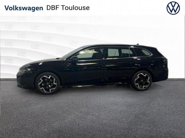 Volkswagen Passat image 7