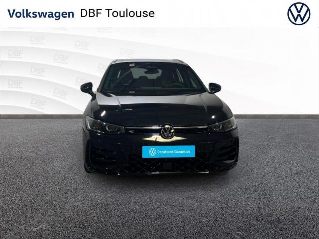 Volkswagen Passat image 2