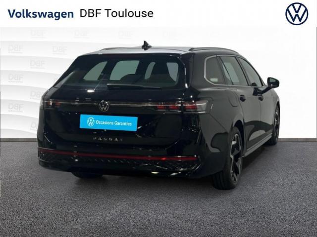 Volkswagen Passat image 8
