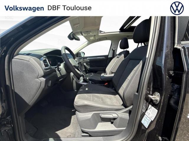 Volkswagen T-Roc image 9