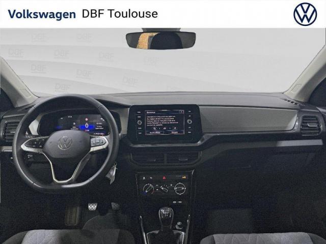 Volkswagen T-Cross image 2