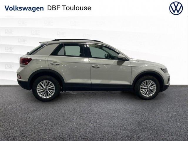 Volkswagen T-Roc image 9