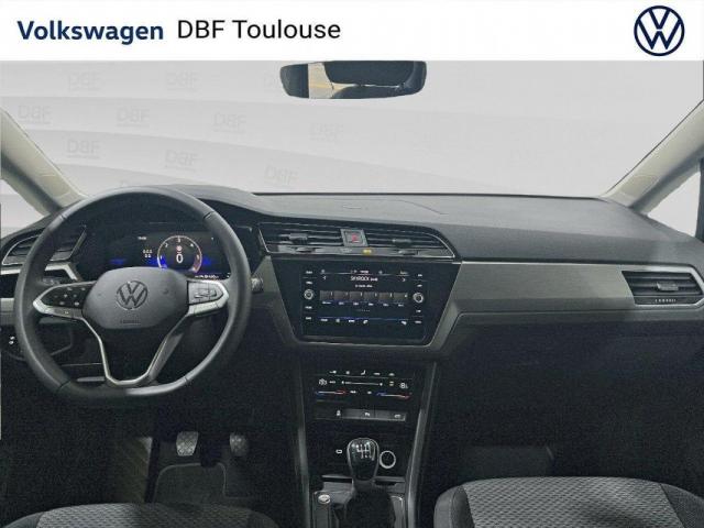 Volkswagen Touran image 1