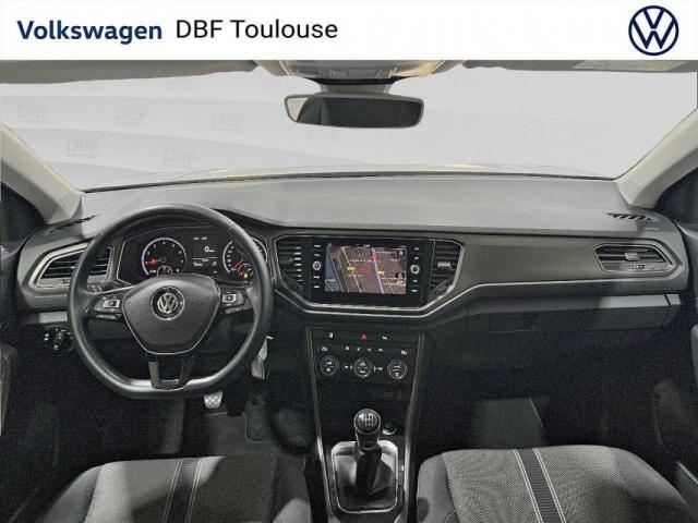 Volkswagen T-Roc image 9