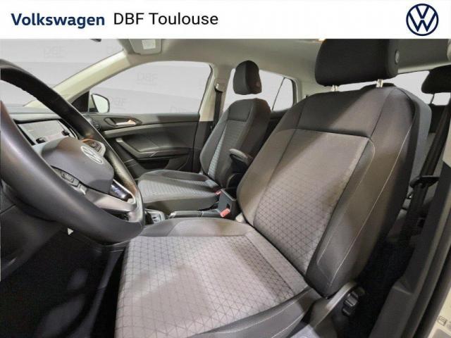 Volkswagen T-Cross image 2