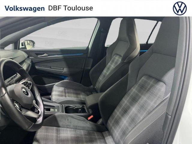 Volkswagen Golf image 8