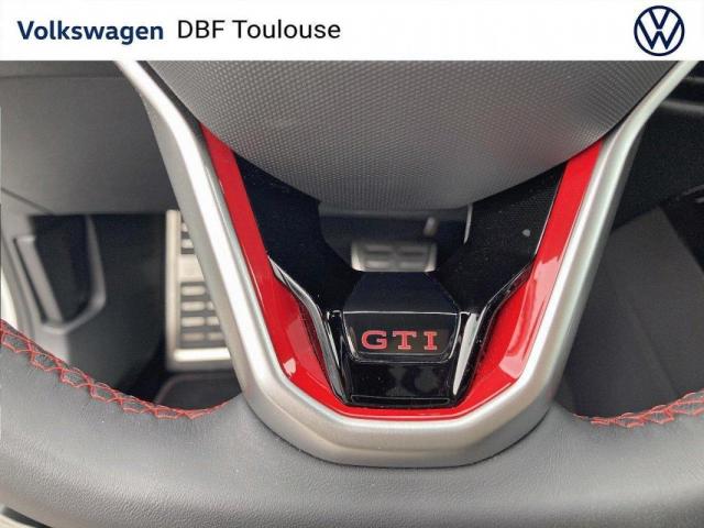 Volkswagen Golf image 8