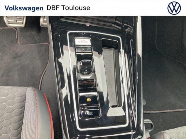 Volkswagen Golf image 9