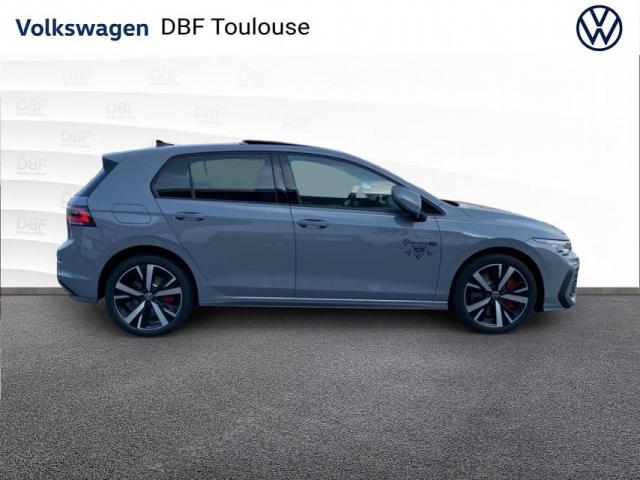 Volkswagen Golf image 9