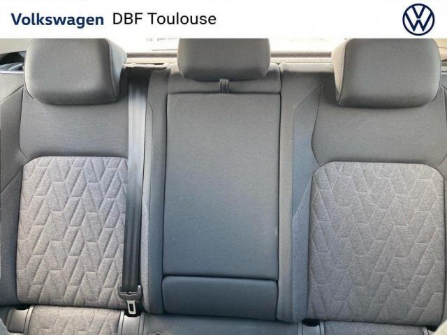 Volkswagen Golf image 6