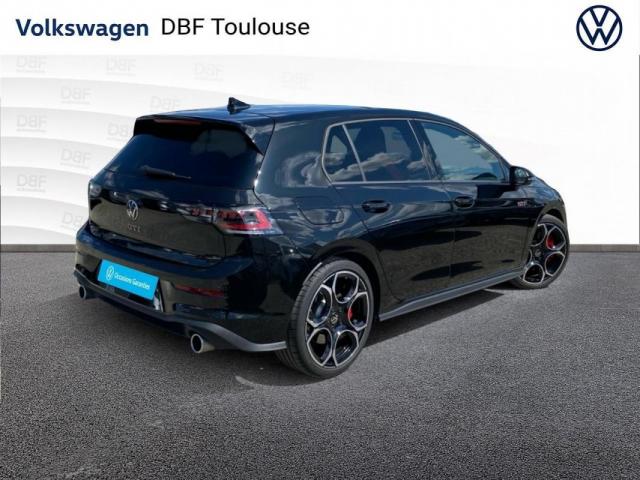 Volkswagen Golf image 9
