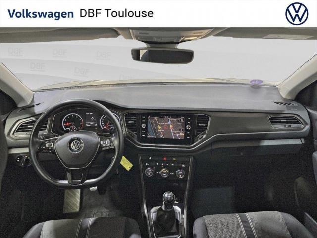 Volkswagen T-Roc image 2