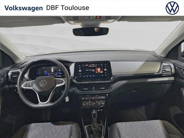 Volkswagen T-Cross image 2