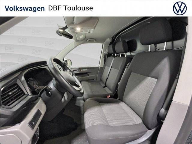 Volkswagen Transporter image 2