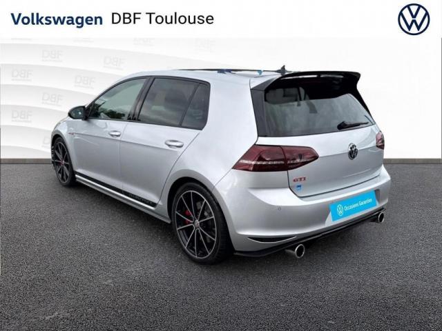 Volkswagen Golf image 6