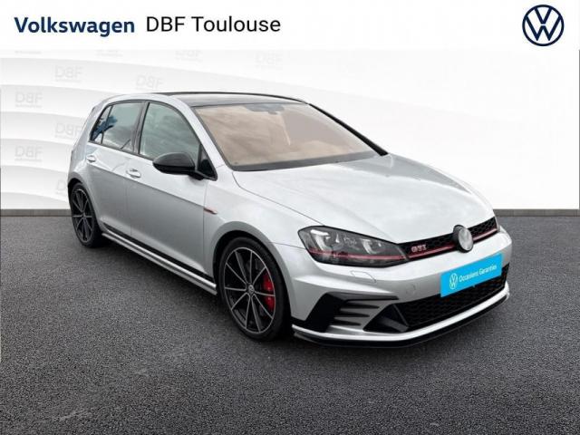 Volkswagen Golf image 9