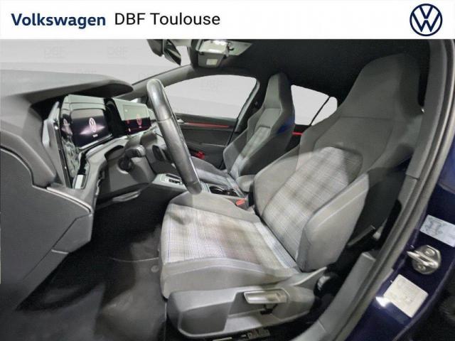 Volkswagen Golf image 9
