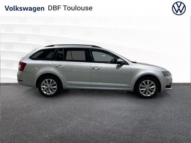 Skoda Octavia image 5