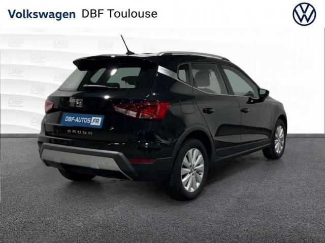 Seat Arona image 2