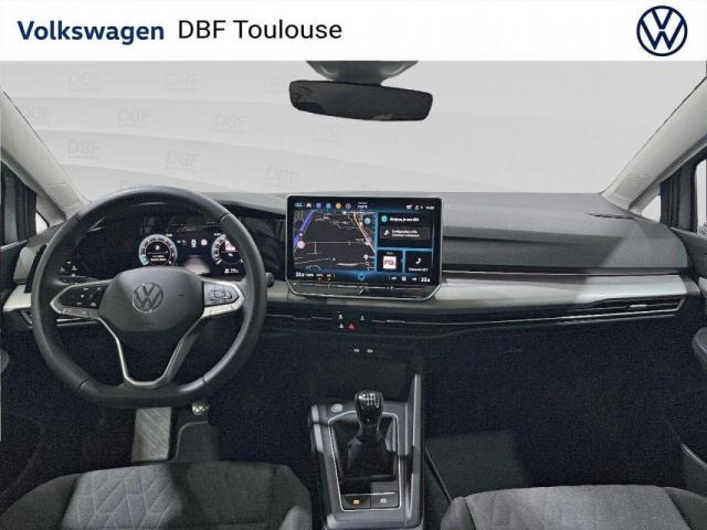 Volkswagen Golf image 9