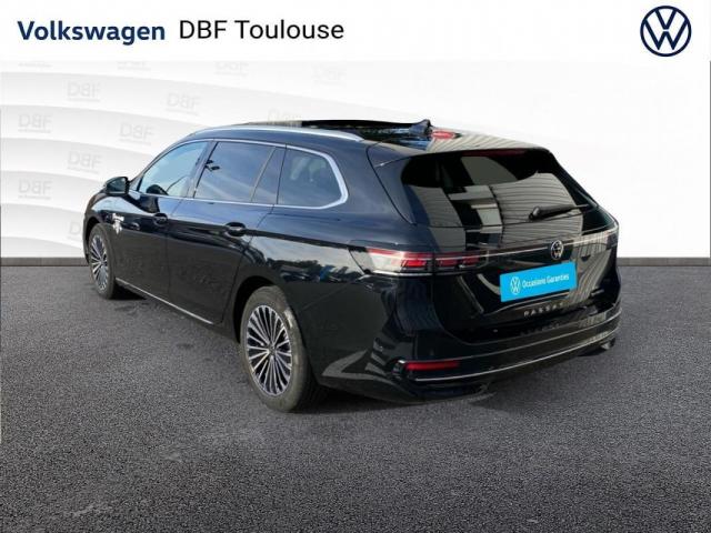 Volkswagen Passat image 5