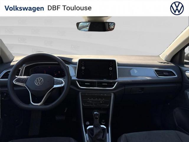 Volkswagen T-Roc image 8