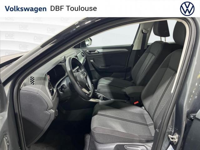 Volkswagen T-Roc image 6