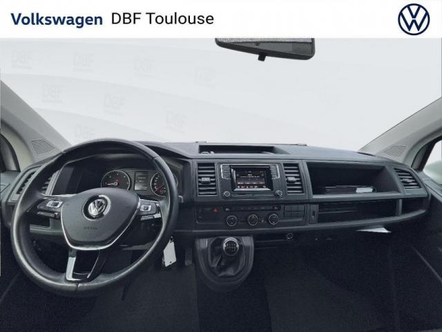 Volkswagen Caravelle image 7