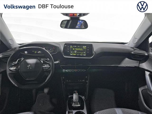 Peugeot 2008 image 2