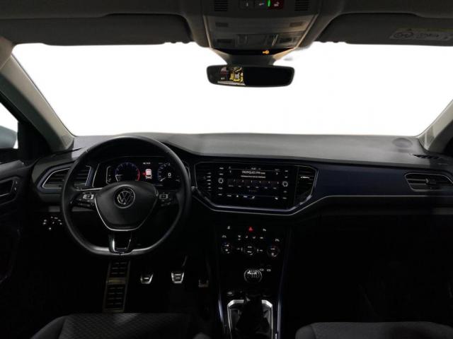 Volkswagen T-Roc image 9