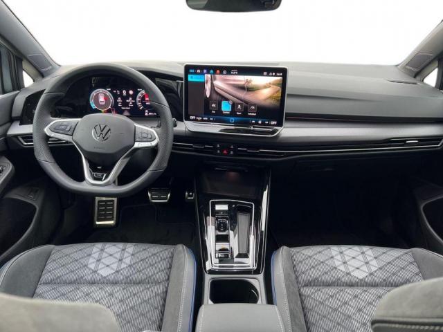 Volkswagen Golf Sw image 9