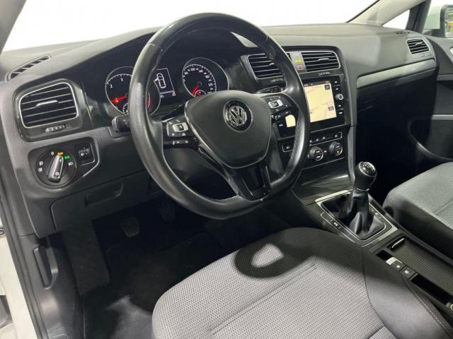 Volkswagen Golf image 1